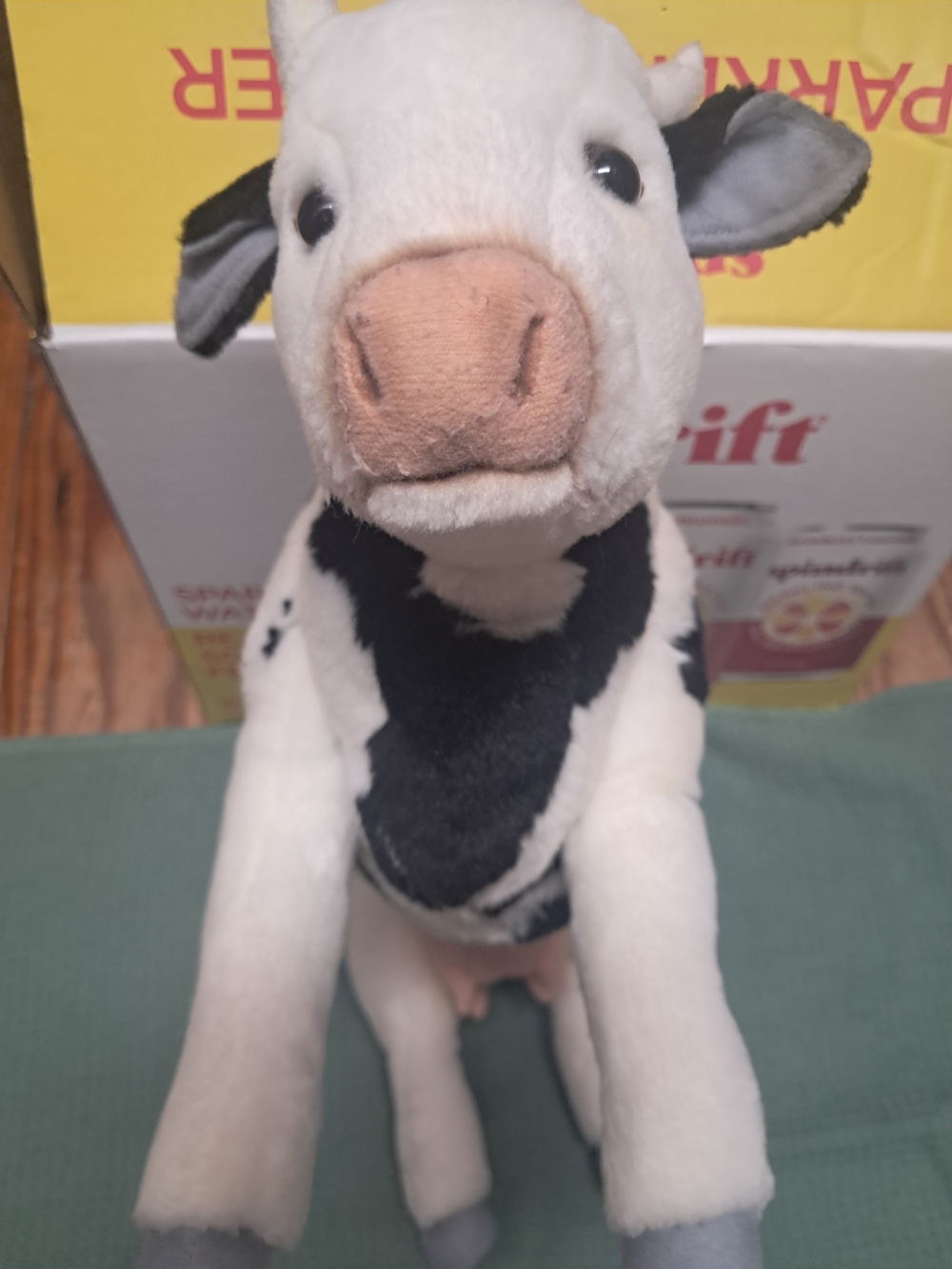 HANSA Plush Cow